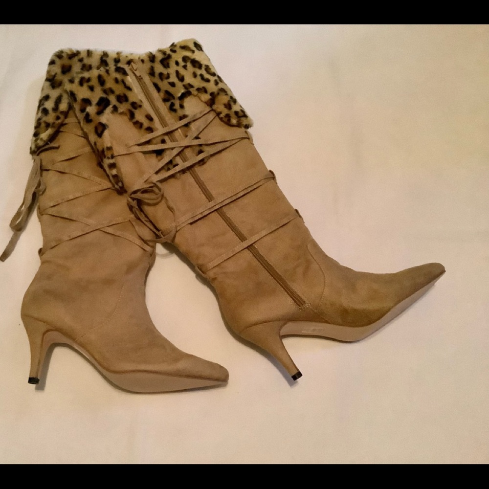 ASHRO GARDENIA Women Boots